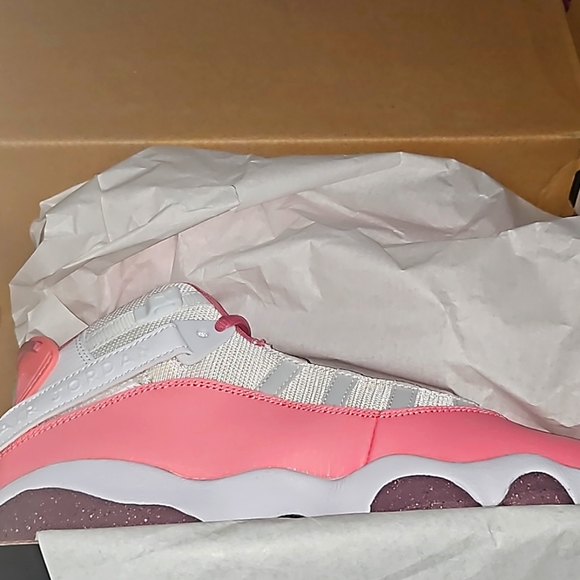 Jordan 6 Rings - Picture 5 of 8